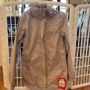 NWT Women’s Light weight North Face jacket XS